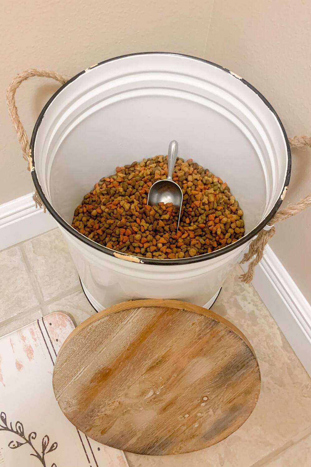 White Metal Bucket with Wooden Lid
